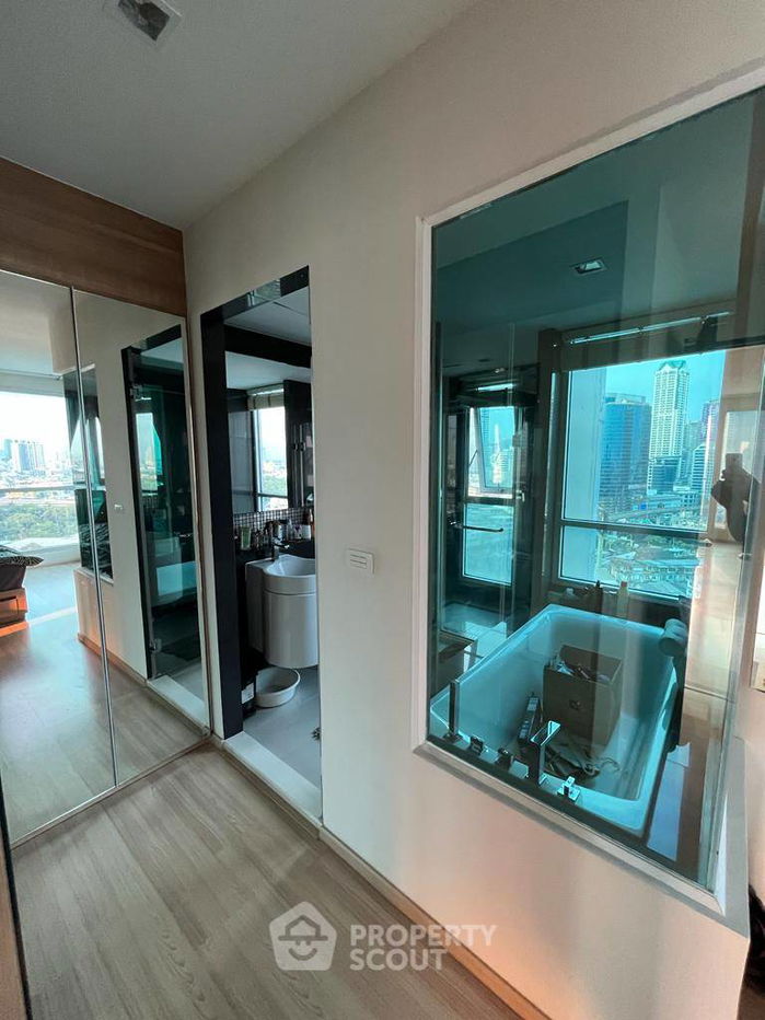 รูป คอนโด 2-ห้องนอน ที่ ริธึ่ม สาทร ใกล้ BTS สะพานตากสิน (ID 1001390) - รูปที่ 8/11