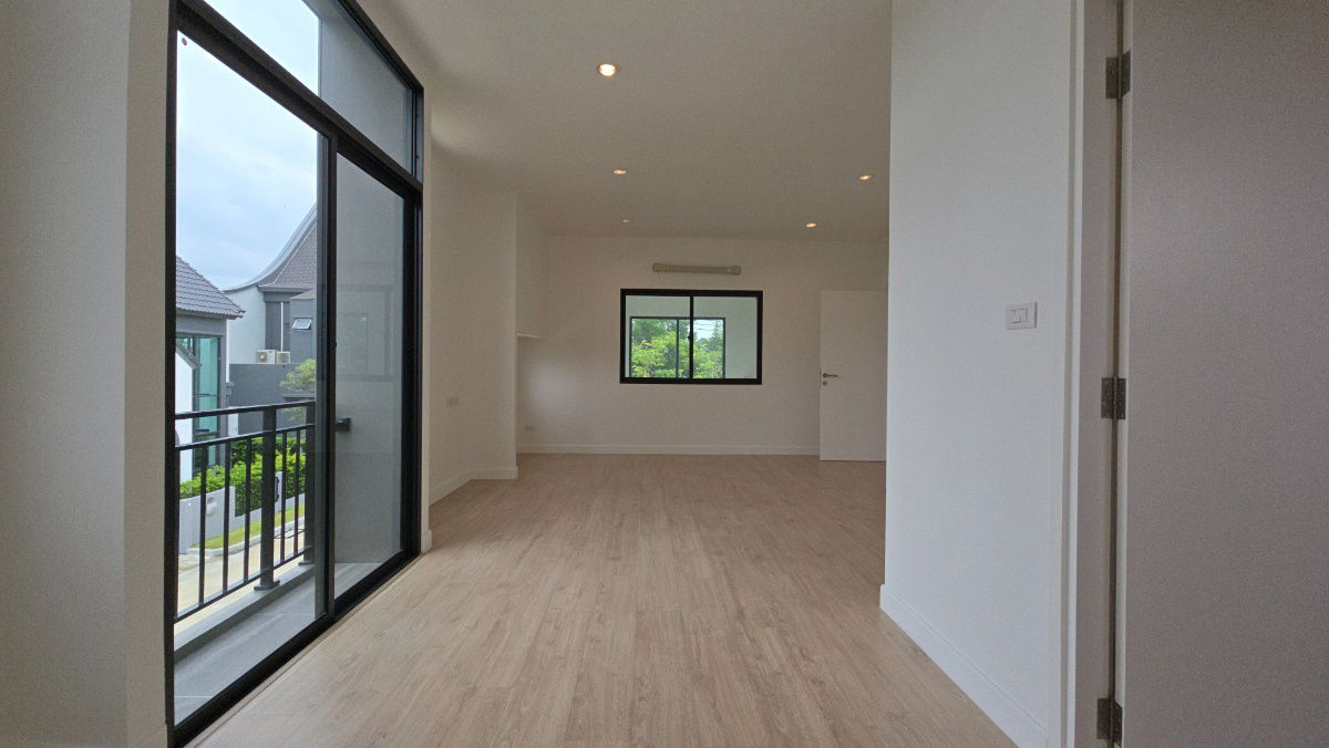 picture Exclusive Living! Corner House with Double Volume 6.5m next to Club House & Garden View - 23/31