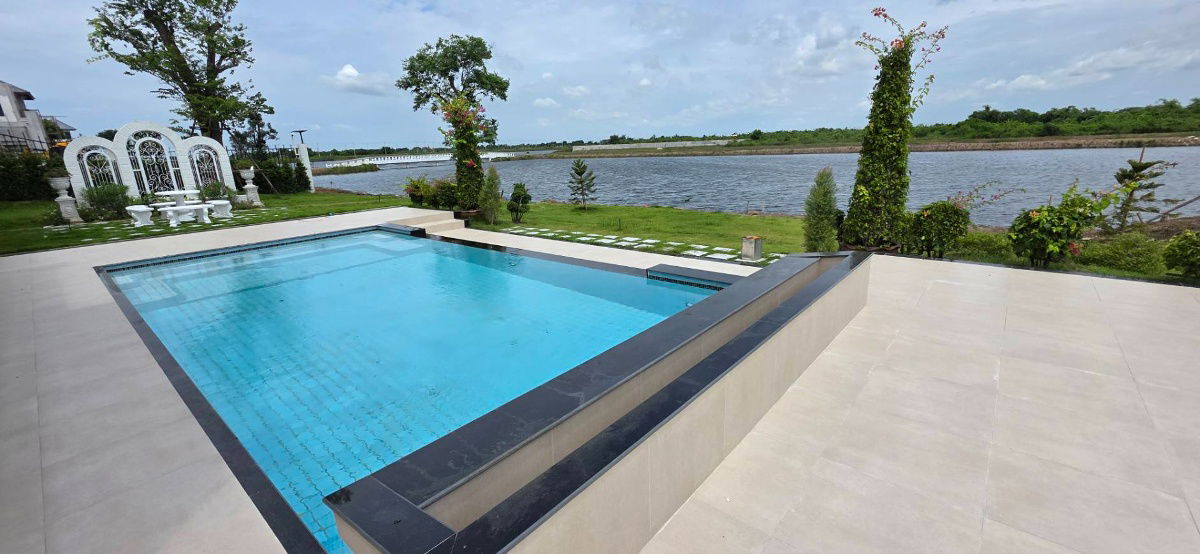 รูป บ้านหรูพลูวิลลา ริมทะเลสาบ lake view poll villa - รูปที่ 37/48