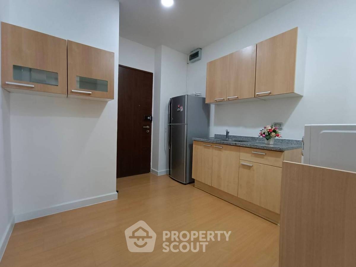 picture 1-BR Condo at The Trendy Condominium near BTS Nana (ID 2258544) - 4/8