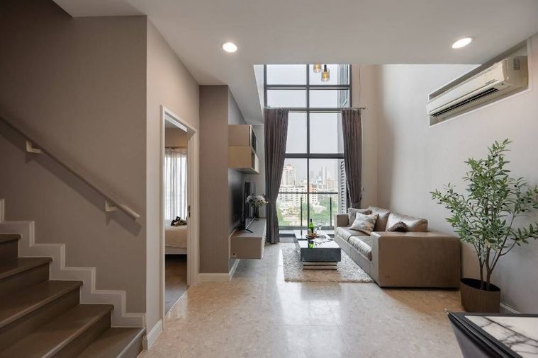 📍 Condo for rent The Crest Sukhumvit 34, Super Luxury Duplex High ceilings, newly renovated, only 200 meters from BTS Thonglor