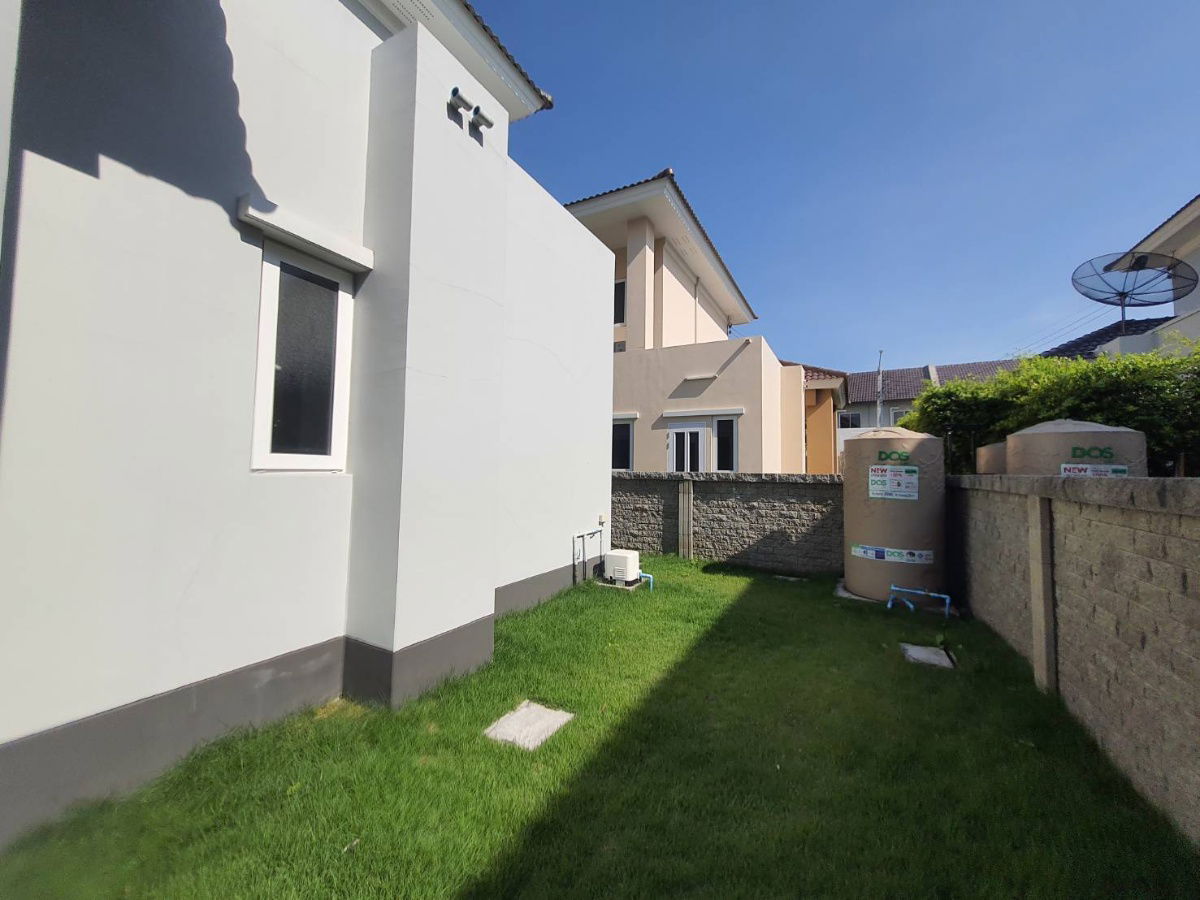 picture For Rent: 2-Storey Detached House in Grandio Ramintra–Outer Ring Road Village  - 9/12