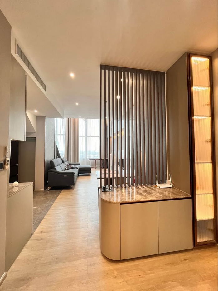 picture Condo For Rent The Emporio Place (D6808032) ID Line : @condo888 - 2/7