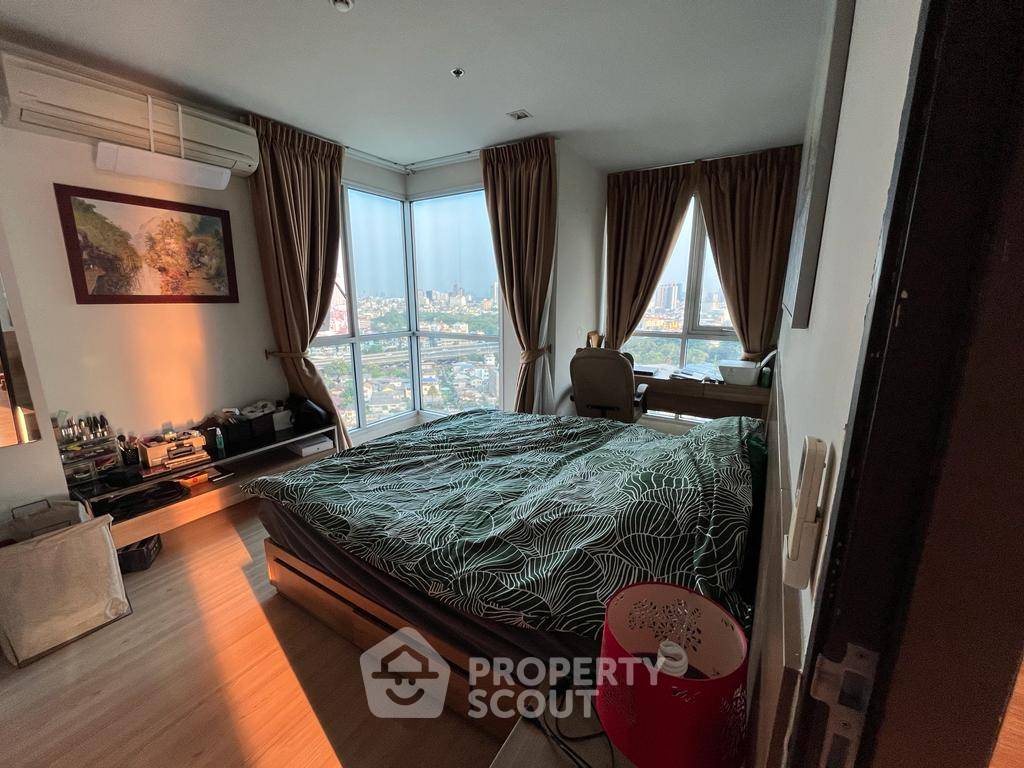 รูป คอนโด 2-ห้องนอน ที่ ริธึ่ม สาทร ใกล้ BTS สะพานตากสิน (ID 1001390) - รูปที่ 3/11