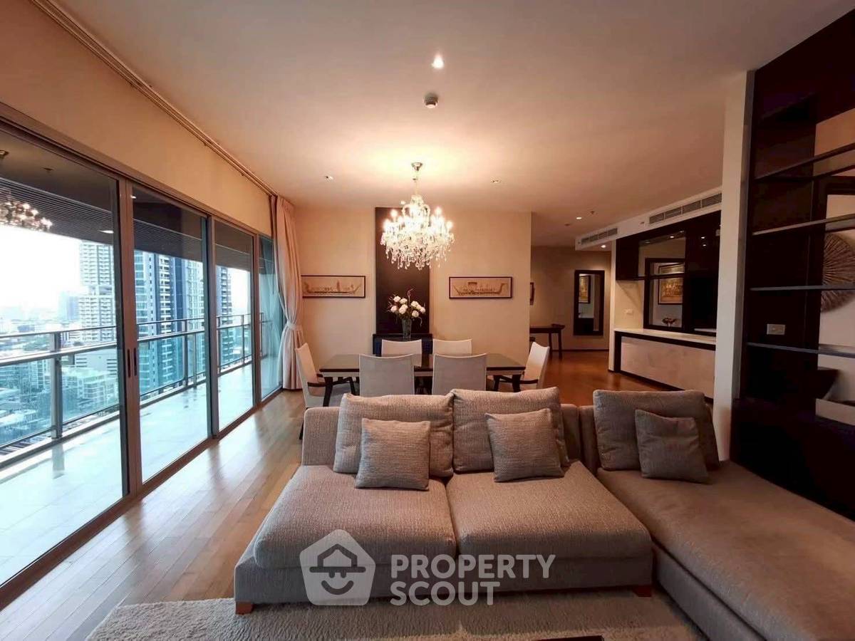 picture 3-BR Condo at The Madison near BTS Phrom Phong (ID 2258700) - 1/12