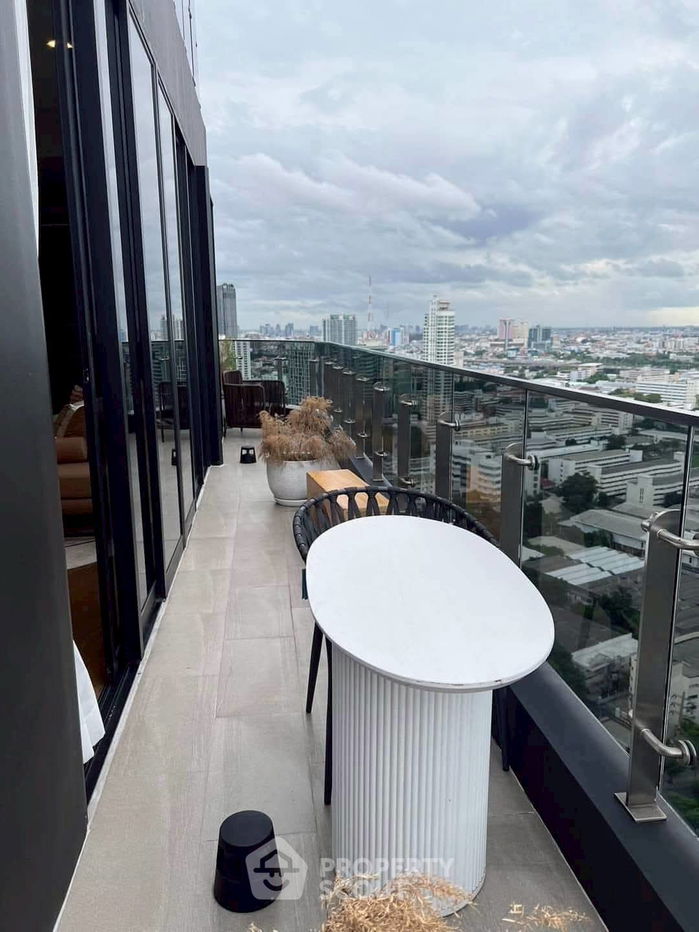 รูป คอนโด 2-ห้องนอน ที่ ไอดีโอ คิว วิคตอรี่ ใกล้ BTS อนุสาวรีย์ชัยสมรภูมิ (ID 2258705) - รูปที่ 1/14