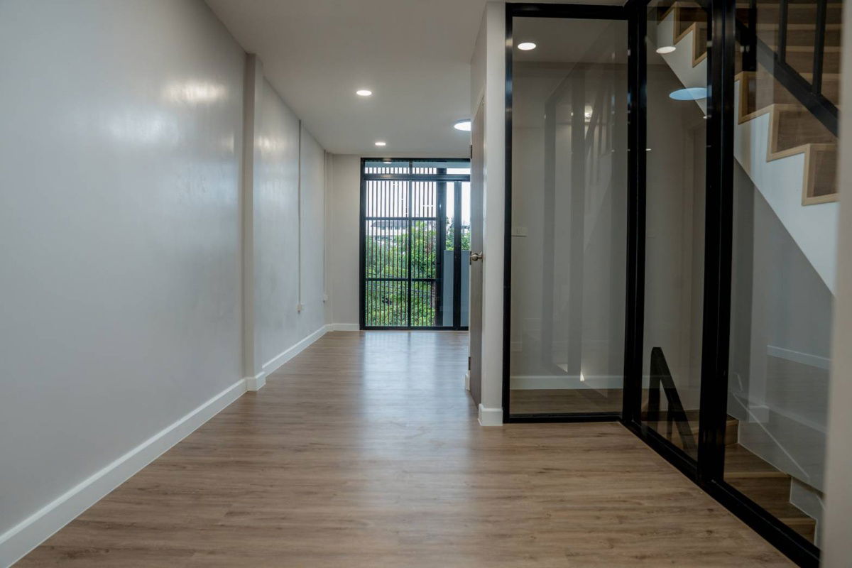 รูป ขายบ้านทาวโฮมเอกมัย สุขุมวิท65 ปรีดีพนมยงค์15 Townhome 4ชั้น ใกล้ BTSเอกมัย ทองหล่อ พระโขนง 3 ห้องนอน 4ห้องน้ำ พร้อมอยู่ ใกล้พระราม4 ทางด่ว 0879074045 - รูปที่ 7/17