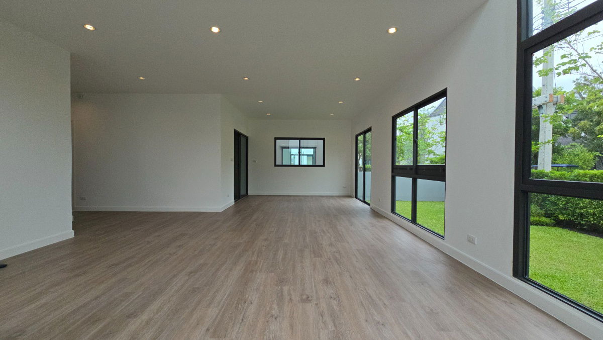picture Saransiri Srivaree 2 - Luxury Corner House next to Central Garden and Club House, Only 9.19 MB - 7/29