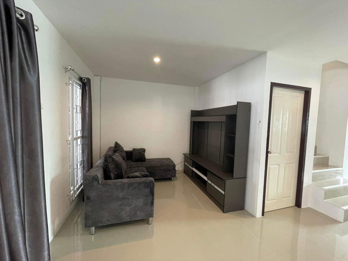 picture UK06-072 🏡Luxury house for rent, The Icon Sriracha 💰Rental price: - 10,000 baht/month (water and electricity)  - 4/16