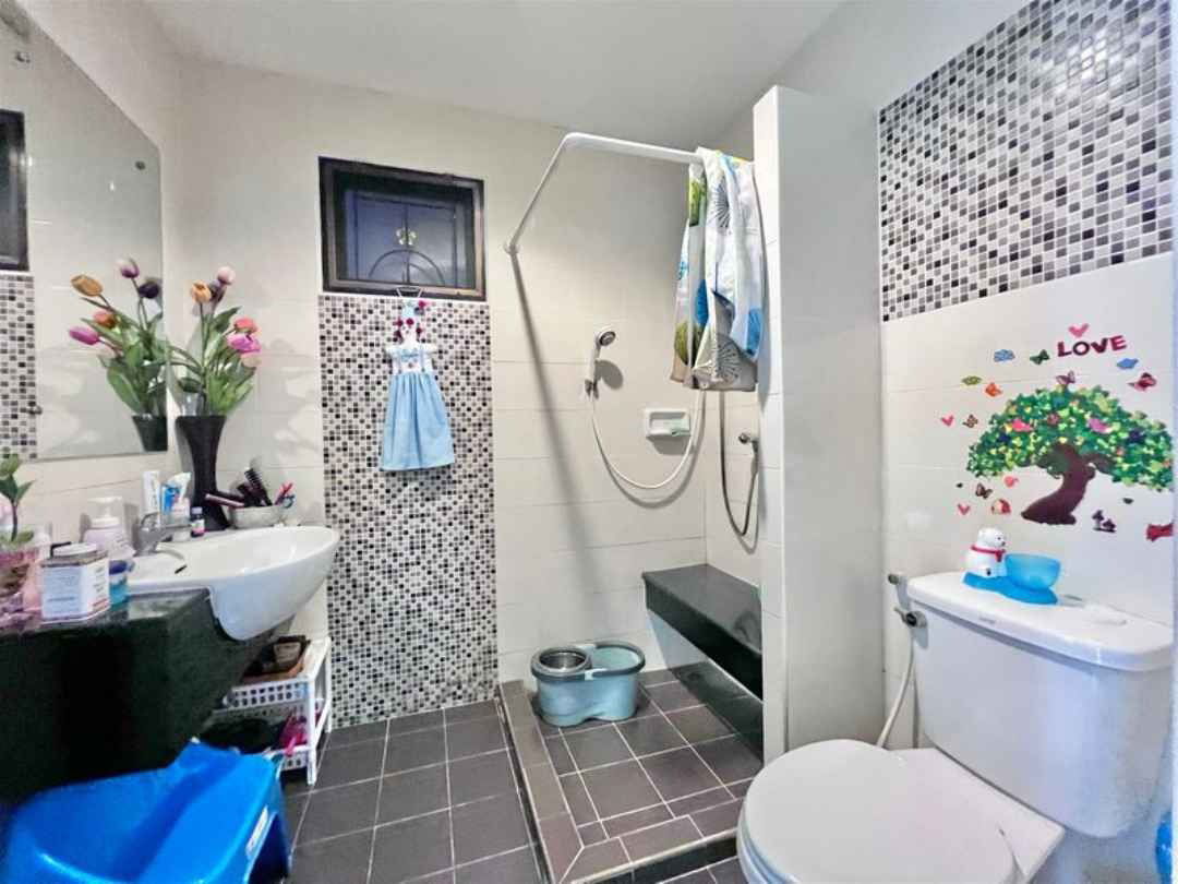 picture House for Sale: 2-Storey Detached Home, 4 Bedrooms, Pruksa Village 21 Delight, - 9/17