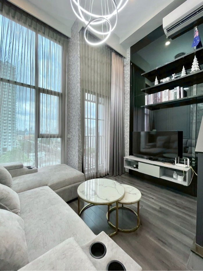picture 🔥 𝐅𝐎𝐑 𝐑𝐄𝐍𝐓 : 𝐊𝐧𝐢𝐠𝐡𝐭𝐬𝐛𝐫𝐢𝐝𝐠𝐞 𝐒𝐩𝐚𝐜𝐞 𝐑𝐚𝐦𝐚 𝟗 🔥 Duplex Unit, Fully Furnished & Ready to Move in‼️ - 3/10