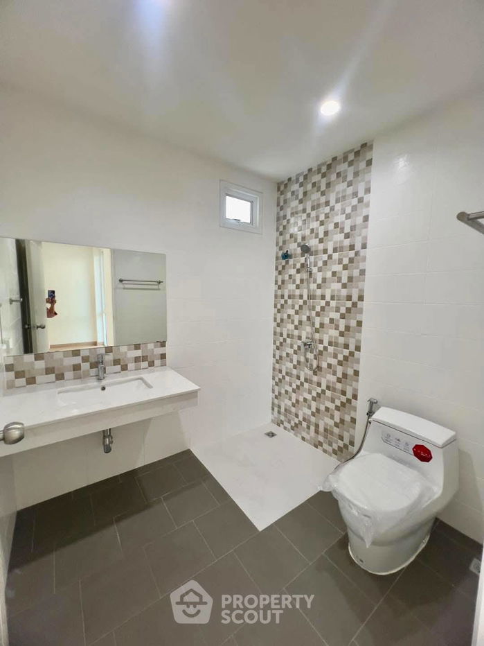 picture 3-BR House close to Huai Yai (ID 2257577) - 12/19