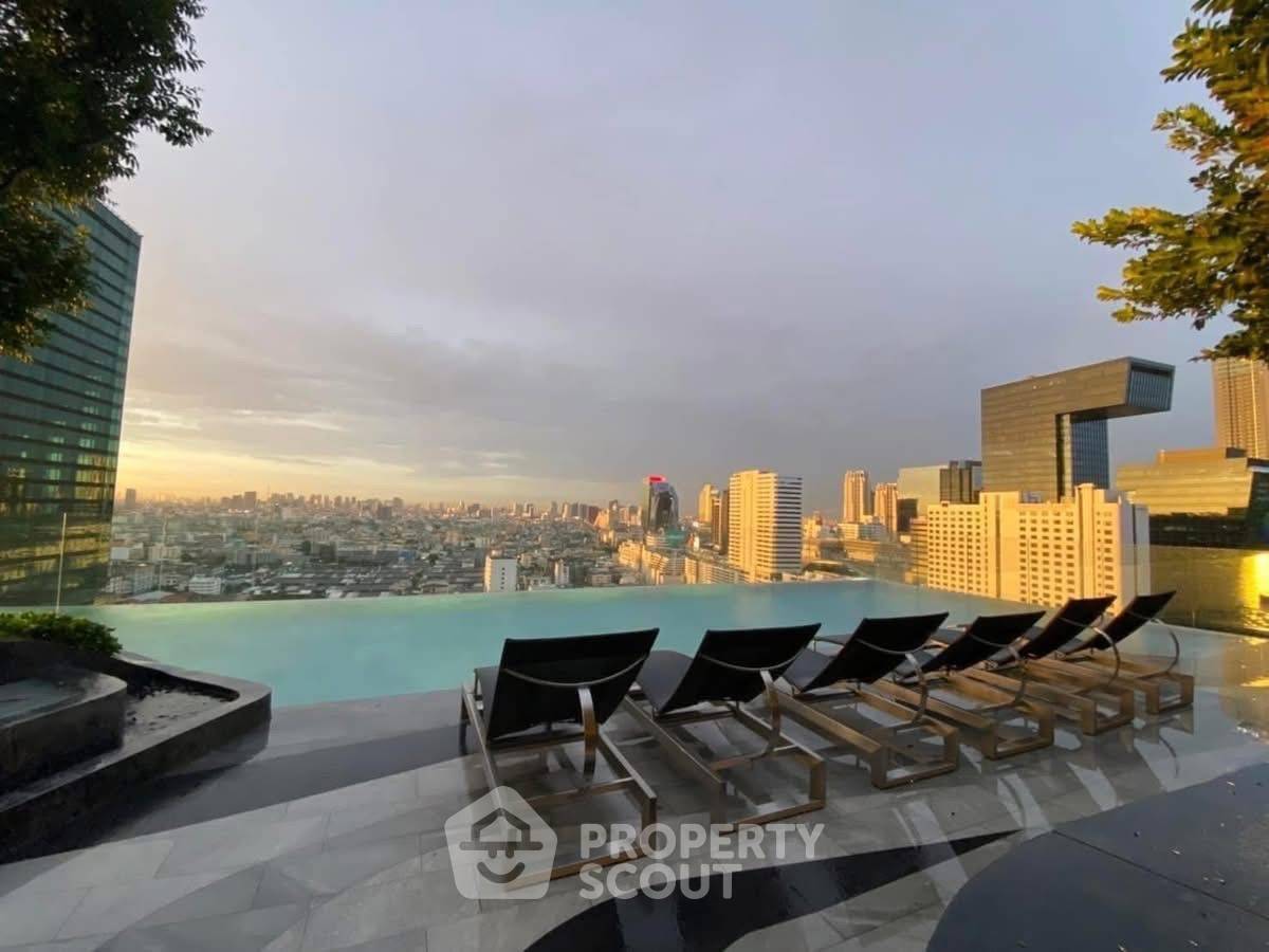 picture 2-BR Condo at Knights Bridge Space Rama 9 near MRT Phra Ram 9 (ID 2259288) - 5/38