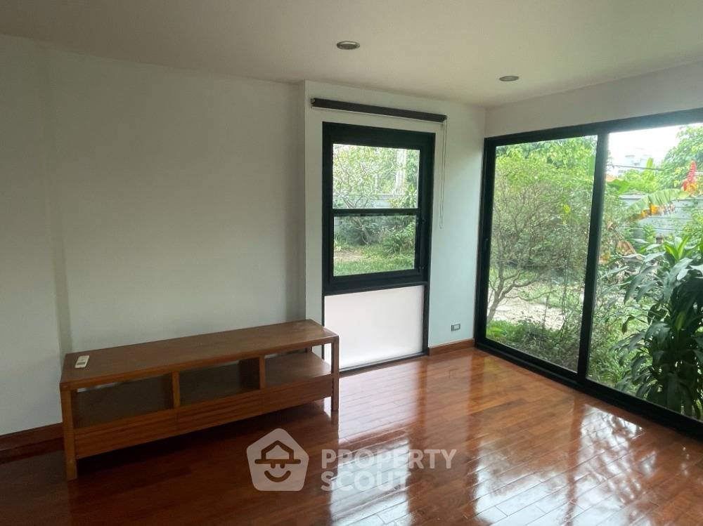 รูป บ้าน 4-ห้องนอน ใน ลาดพร้าว (ID 1351742) - รูปที่ 46/49