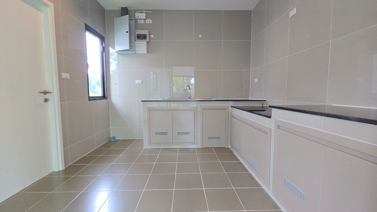 picture Exclusive Living! Corner House with Double Volume 6.5m next to Club House & Garden View - 12/31