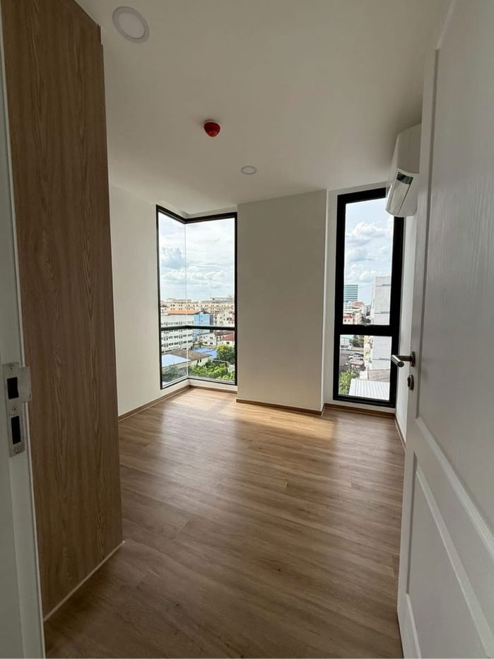 picture New room✨ CYBIQ Ramkhamhaeng  🔥 Line ID @034etfin 📲 2 bedroom 1 bathroom ✨ MRT Lam Sali Intersection 💛 ARL Ramkhamhaeng 🤎 - 13/28