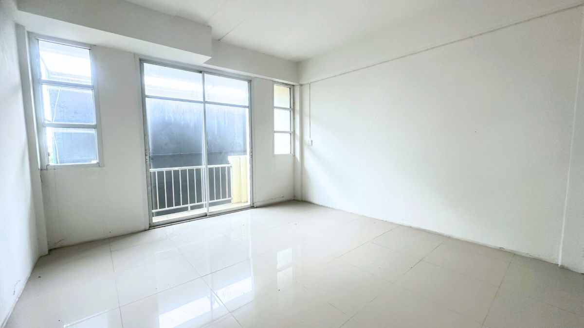 picture Commercial building Amata City Industrial Estate Rayong  4.2 km - 6/11