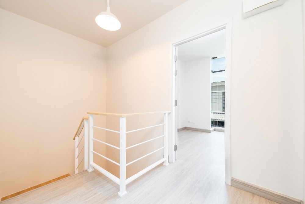 รูป 🏡 ขายทาวน์โฮม2ชั้น พฤกษาวิลล์ 65  ศรีสมาน รีโนเวทใหม่ พร้อมย้ายเข้าอยู่  🧭 หน้าบ้านหันรับทางทิศ ตะวันตกเฉียงใต้  - รูปที่ 14/17