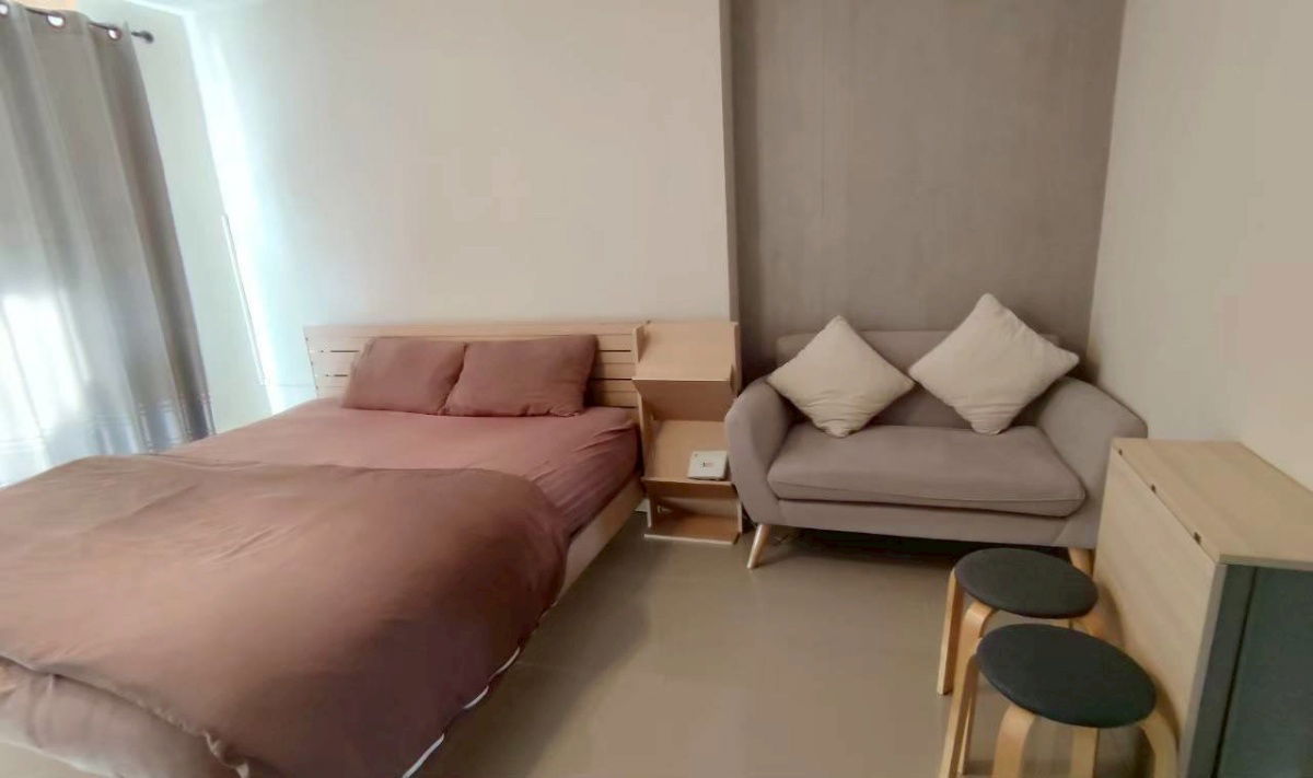 picture For Rent: Fully Furnished Condo, Ready to Move In - 5/6