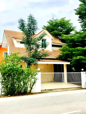 Houses for rent Chiangmai Night Safari : House For Rent in City📍Mae Hia  with Nice garden and mountain view 