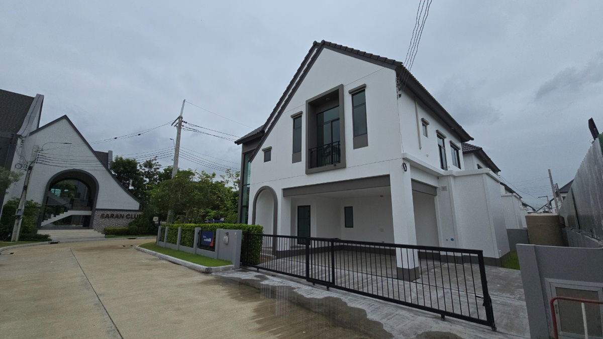picture Exclusive Living! Corner House with Double Volume 6.5m next to Club House & Garden View - 2/31
