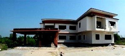 Houses for sale Phitsanulok Airport : FOR SALE  HOUSE PROPERTY  7844000 BAHT.