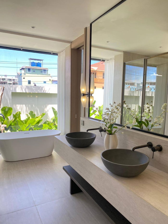 picture Luxury Pool Villa in the Heart of Kata, Phuket - 10/18