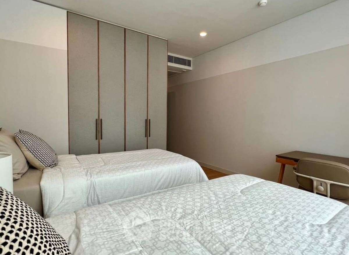 picture 2-BR Condo at The Park Chidlom near BTS Chit Lom (ID 1813379) - 2/17