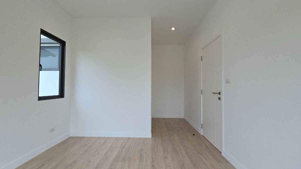 picture Exclusive Living! Corner House with Double Volume 6.5m next to Club House & Garden View - 27/31