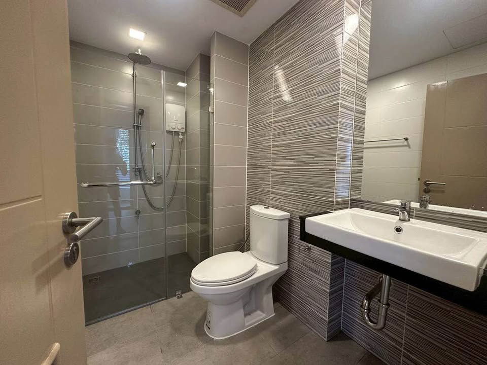 รูป UK06-076 🌿 ปล่อยเช่า Casalunar Mesto ชั้น 7 วิวสวนสุดร่มรื่น ใกล้เซ็นทรัลชลบุรี 🌟 💸 ราคาเช่าเพียง 14,000 บาท/เดือน - รูปที่ 8/14