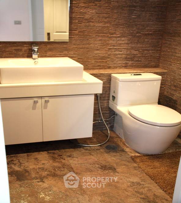 picture 2-BR Condo at The Rise Sukhumvit 39 near BTS Phrom Phong (ID 514851) - 4/6