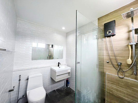picture FOR RENT CHAIYAPHRUEK - PINKLAO - SATHORN / 3 bedrooms 3 bathrooms / 53 Sqw. 165 Sqm. **37,000** CLOSE TO DENLA RAMA 5 SCHOOL - 12/13