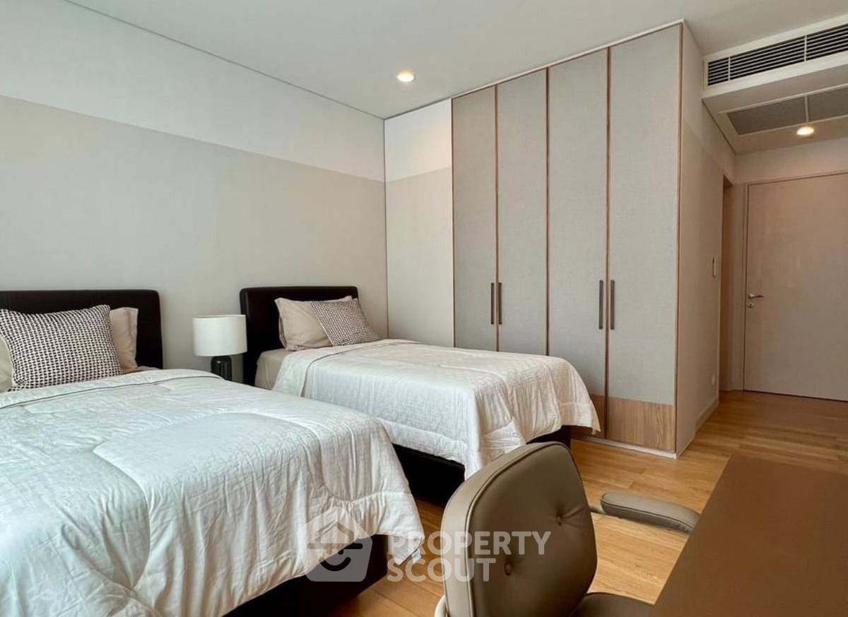 picture 2-BR Condo at The Park Chidlom near BTS Chit Lom (ID 1813379) - 16/17