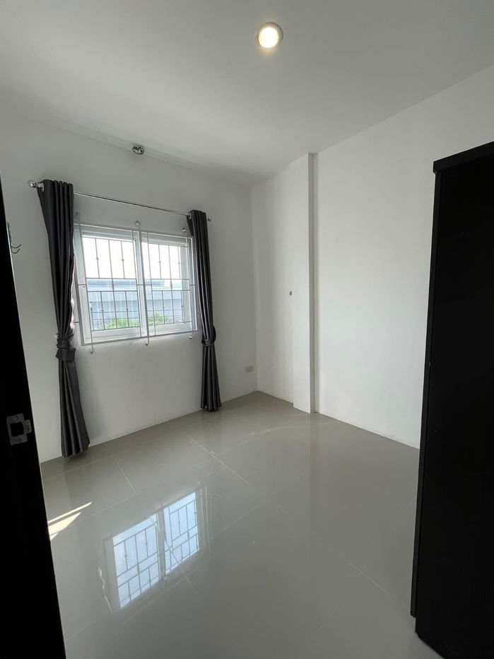 picture UK06-072 🏡Luxury house for rent, The Icon Sriracha 💰Rental price: - 10,000 baht/month (water and electricity)  - 10/16