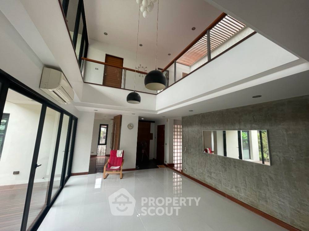 รูป บ้าน 4-ห้องนอน ใน ลาดพร้าว (ID 1351742) - รูปที่ 24/49