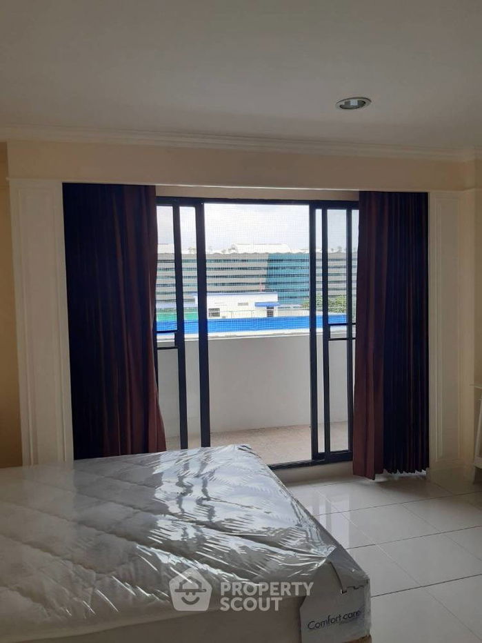 picture 1-BR Condo at Kensington Place in Thung Song Hong (ID 1729612) - 6/11