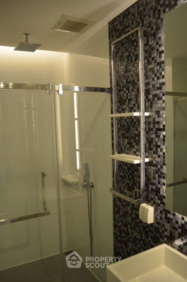 picture 1-BR Condo at The Room Sukhumvit 69 near BTS Phra Khanong (ID 384795) - 5/7