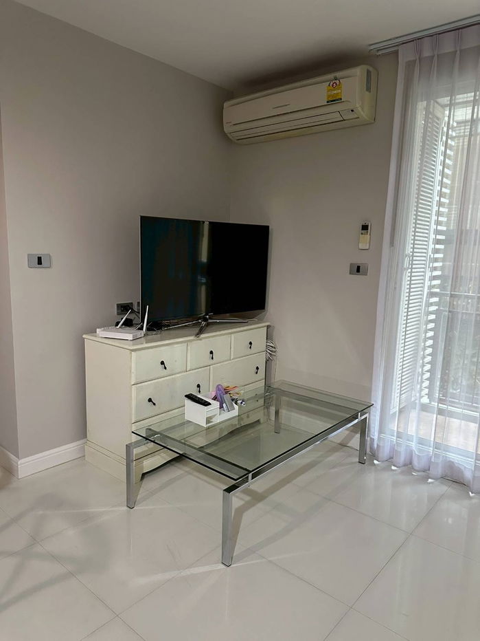 รูป ให้เช่าคอนโด เดอะ เครสท์ สุขุมวิท 24 อาคาร 1 ชั้น 4  1 ห้องนอน 1 ห้องนั่งเล่น 1ห้องน้ำ ขนาด 46ตรม. ใกล้ห้างเอ็มโพเรียม/BTS พร้อมพงษ์ โทร.0646393092 - รูปที่ 3/14