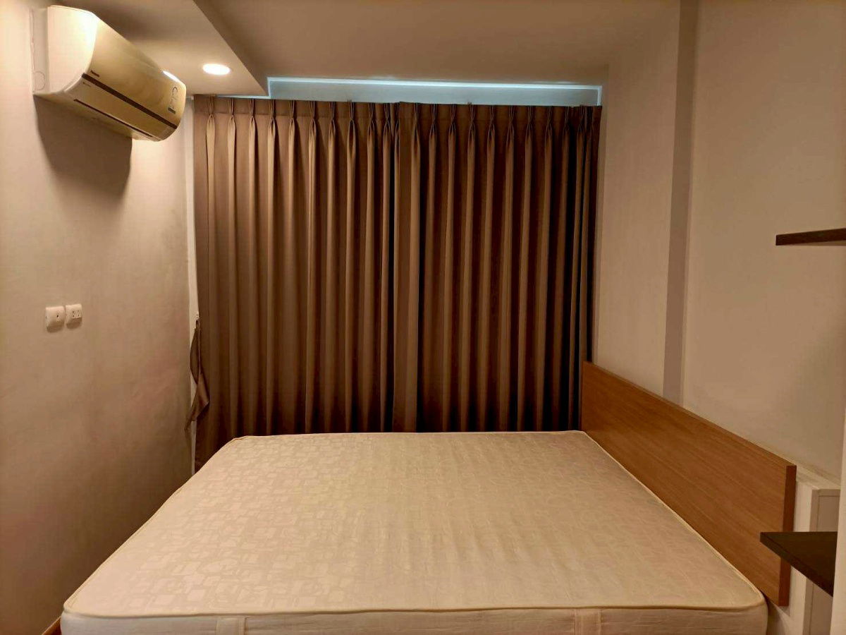 picture  Special Price! Fully Furnished Condo - 2/9