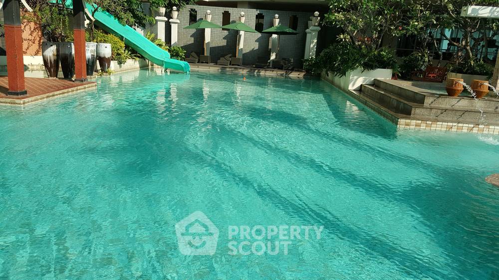 picture 3-BR Condo at The Fourwings Residence in Hua Mak (ID 382884) - 6/11