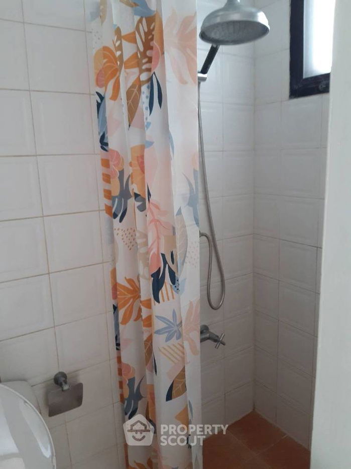 picture 1-BR Condo at Kensington Place in Thung Song Hong (ID 1729612) - 7/11