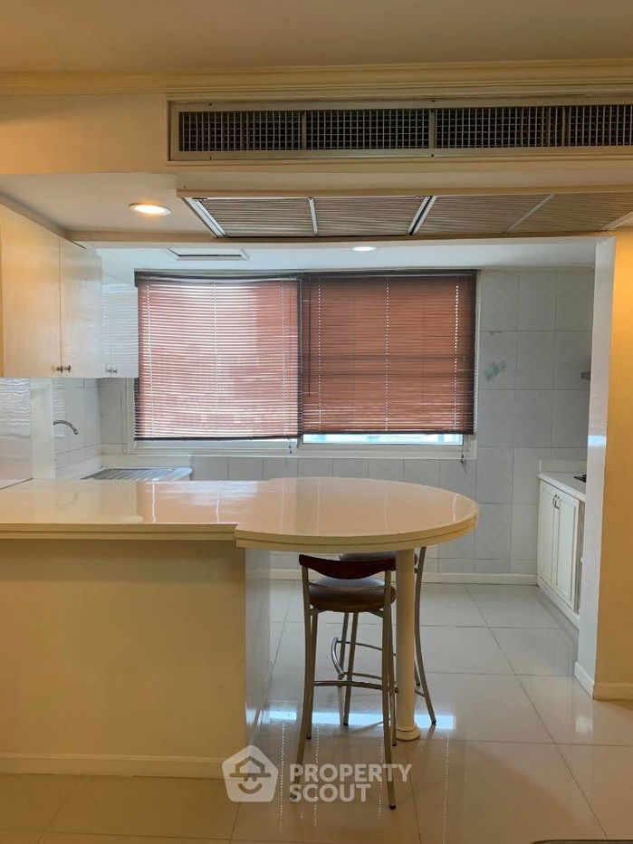 picture 2-BR Condo at Srivara Mansion Condominium 1 near MRT Thailand Cultural Centre (ID 761303) - 2/10