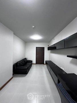 1-BR Condo at Supalai Park Ratchayothin near BTS Ratchayothin (ID 1695752)