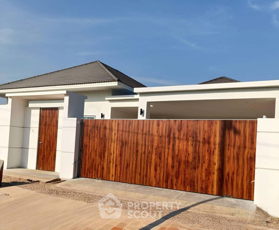 picture 3-BR Villa in Wang Phong (ID 2257142) - 3/8