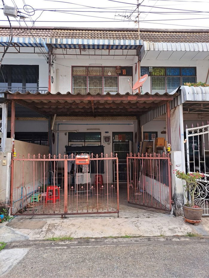 รูป 🏠 บ้านพร้อมอยู่ย่านโชคชัย 4 ลาดพร้าว 53 เงียบสงบ เดินทางง่าย ใกล้ตลาด-ห้าง ราคาดีสุดในย่านนี้! - รูปที่ 1/5