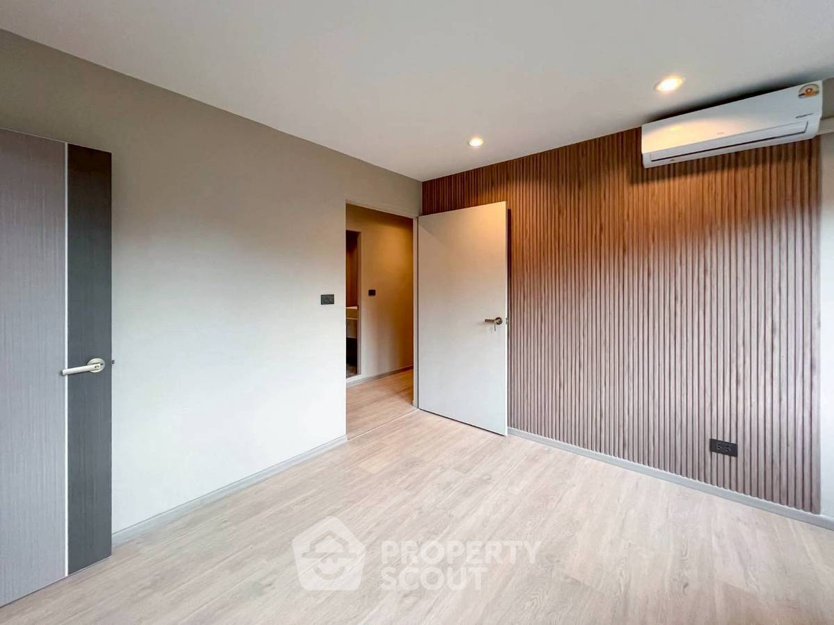 รูป คอนโด 2-ห้องนอน ที่ วิทยุ คอมเพล็กซ์ คอนโดมิเนียม ใกล้ BTS เพลินจิต (ID 2258707) - รูปที่ 9/17