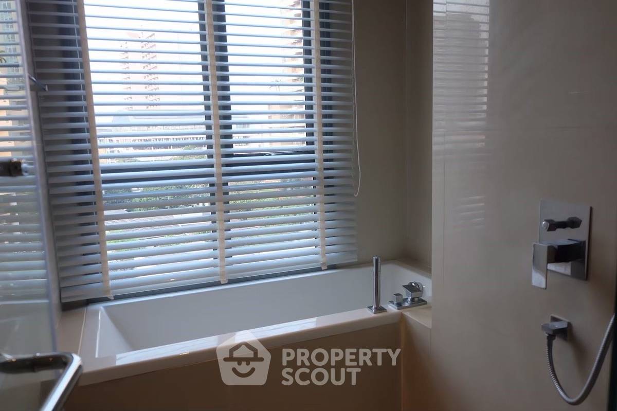 picture 2-BR Condo at H Sukhumvit 43 near BTS Phrom Phong (ID 1734614) - 8/12