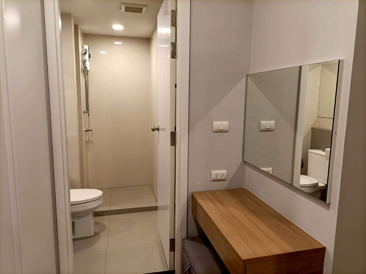 picture  Special Price! Fully Furnished Condo - 7/9