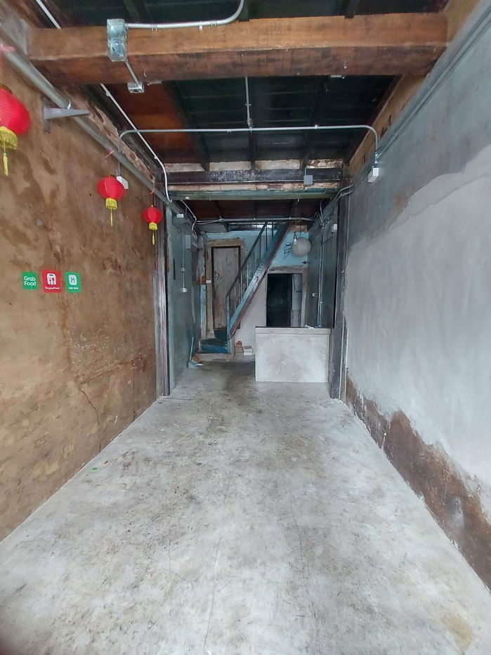 picture For Rent – 3-Storey Commercial Building with Furniture, Ban Mo – Phahurat (S03-2069) - 1/3