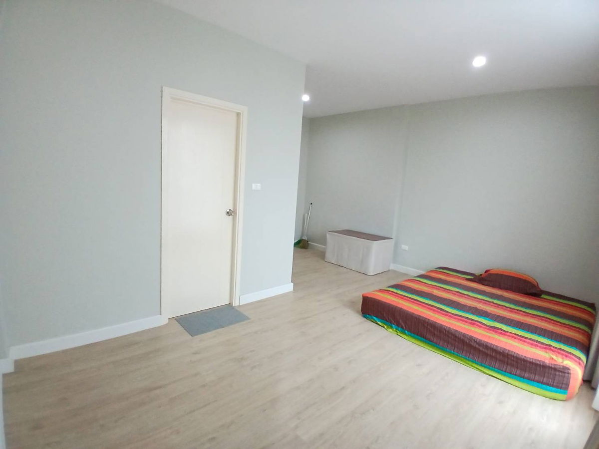picture Townhome for sale, Nalin Avenue 5 Village , Ram Inthra-Min Buri Tel.0999983897 - 18/23
